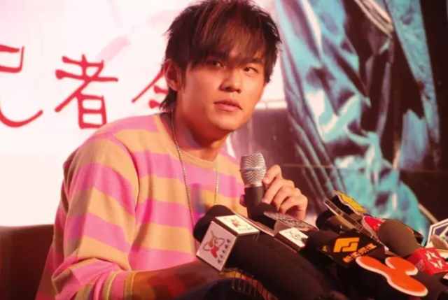 （IC phtot / 图）